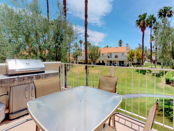 Palm Desert Home 983960