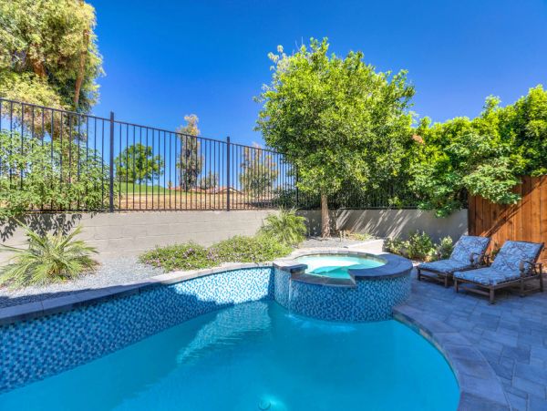 Palm Desert Home 983962