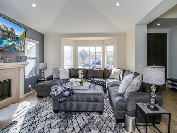 Palm Desert Home 983965