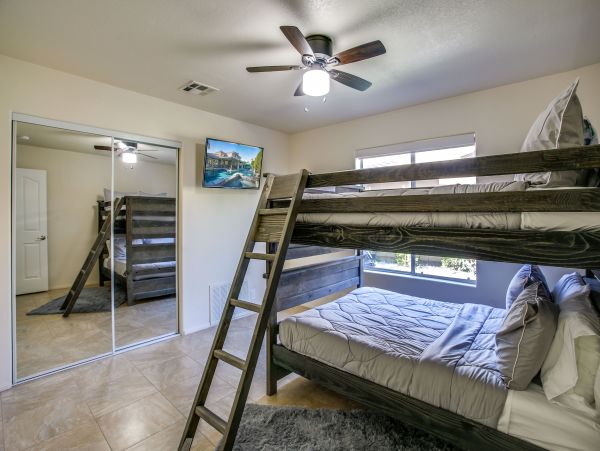 Palm Desert Home 983965