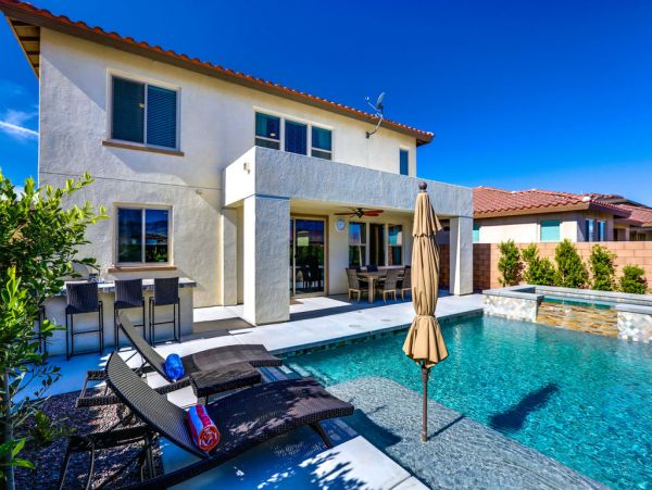 Palm Desert Home 983966