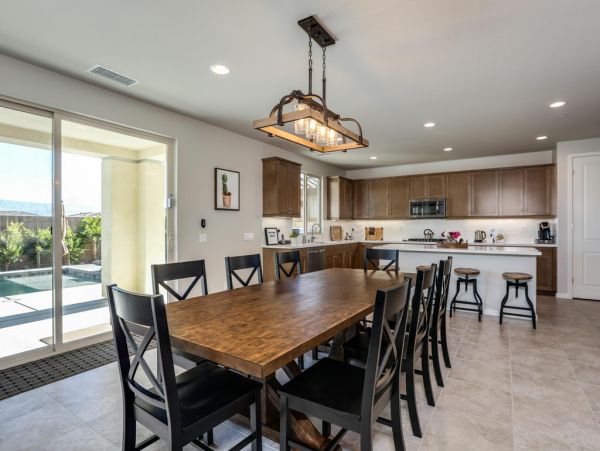 Palm Desert Home 983966