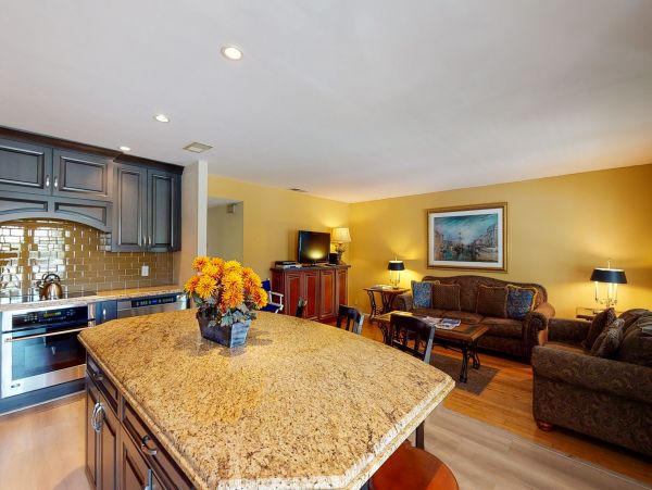 Palm Desert Home 983969