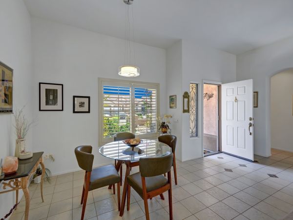 Palm Desert Home 983972