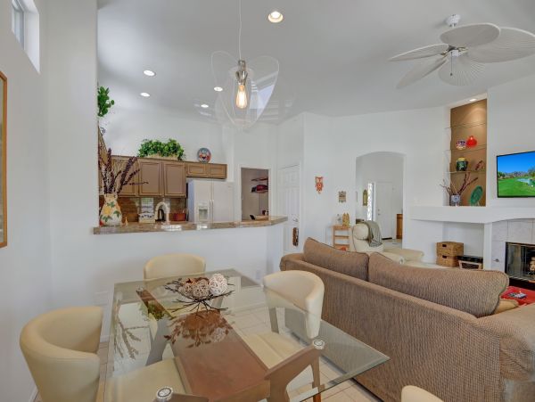 Palm Desert Home 983972