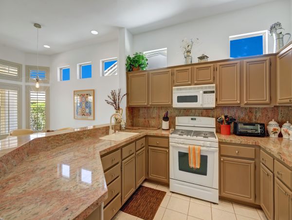 Palm Desert Home 983972