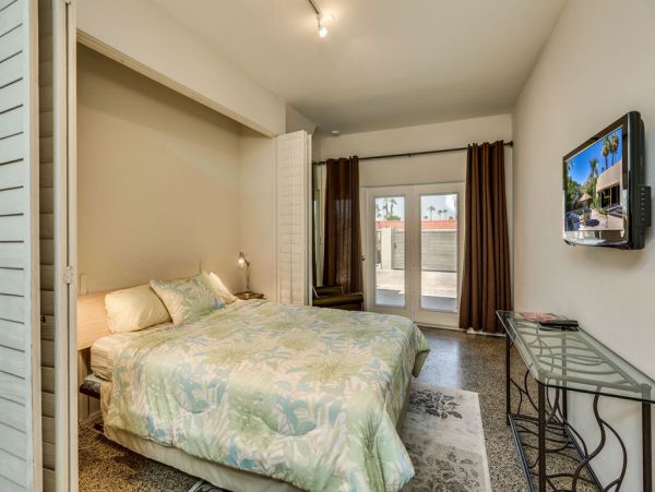 Palm Desert Home 983974