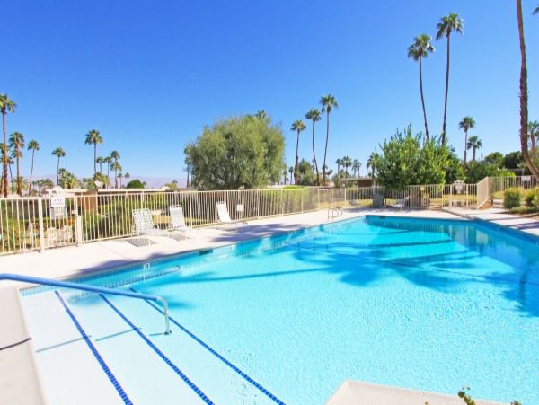 Palm Desert Home 983976