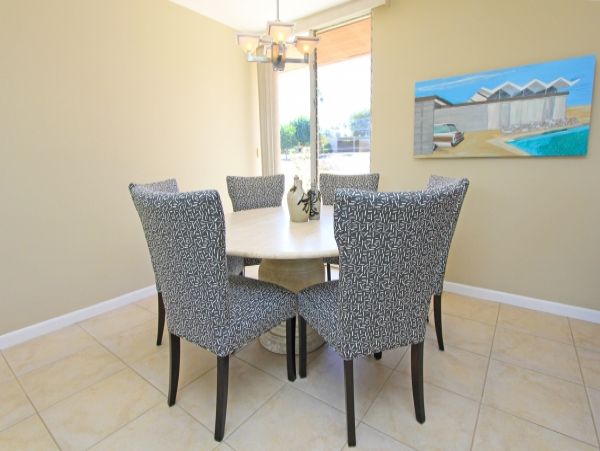 Palm Desert Home 983976
