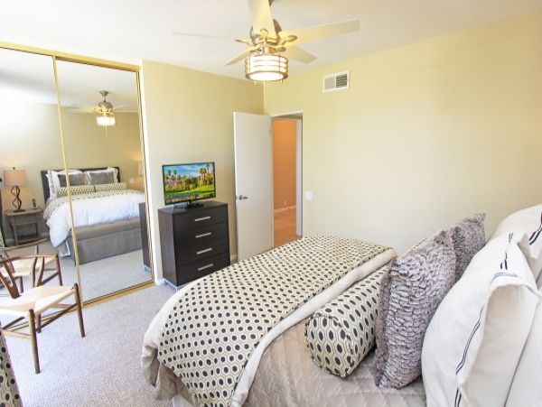 Palm Desert Home 983976