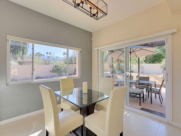 Palm Desert Home 983977