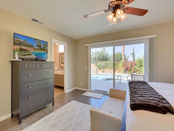 Palm Desert Home 983977