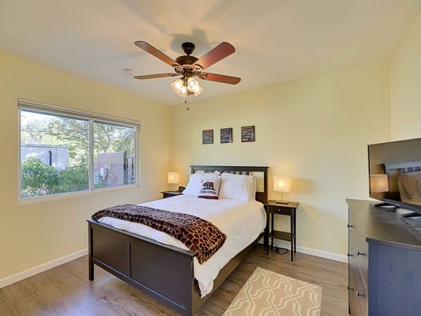 Palm Desert Home 983977