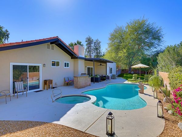 Palm Desert Home 983977