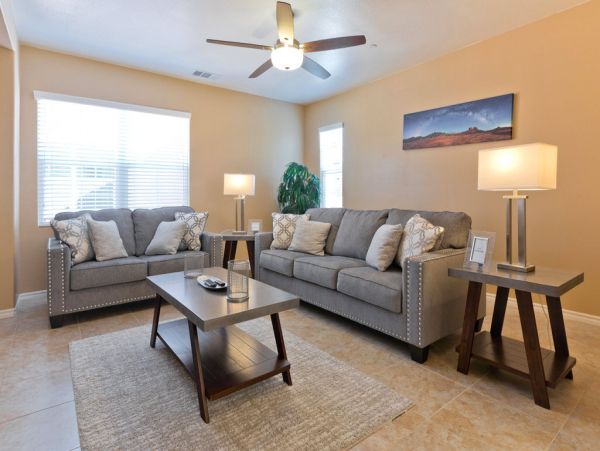 Palm Desert Home 983978