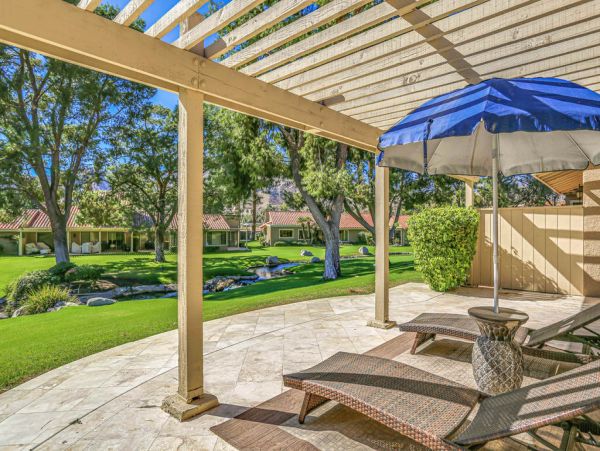 Palm Desert Home 983979