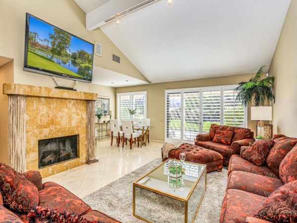Palm Desert Home 983979
