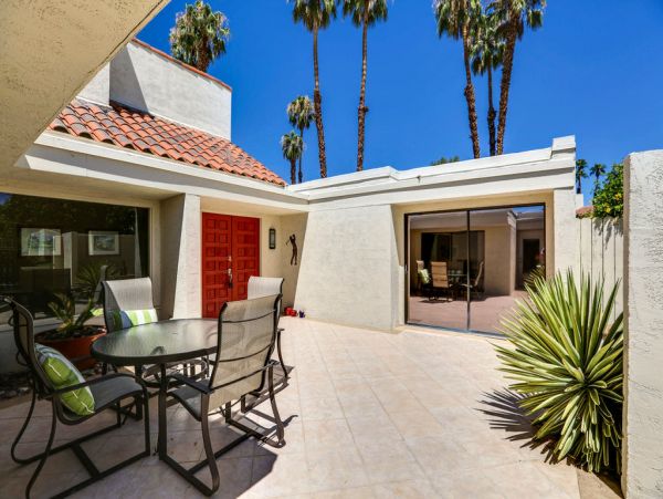Palm Desert Home 983980