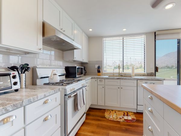 Palm Desert Home 983987