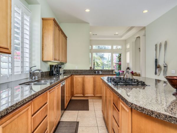 Palm Desert Home 983988