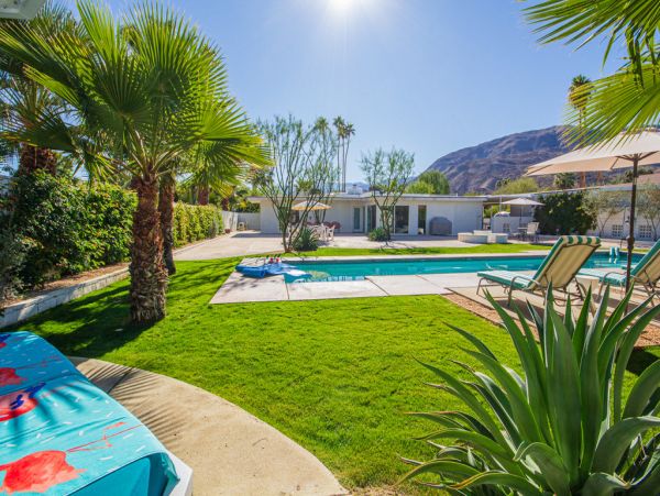 Palm Desert Home 983990