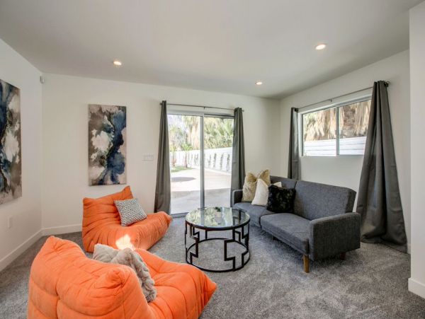 Palm Desert Home 983990