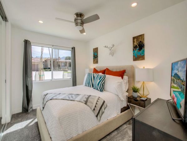 Palm Desert Home 983990