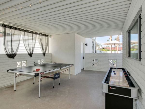 Palm Desert Home 983990