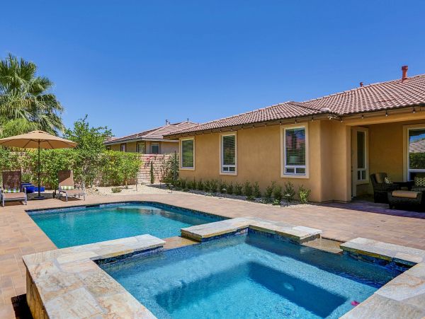 Palm Desert Home 983991