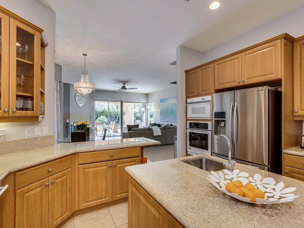 Palm Desert Home 983992