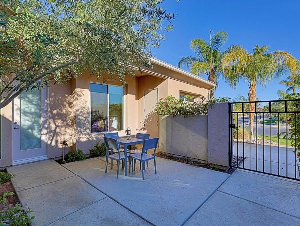 Palm Desert Home 983992