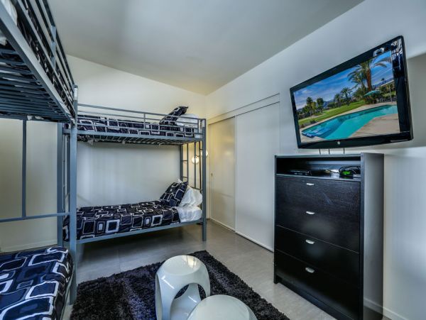 Palm Desert Home 983993