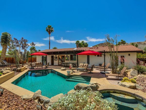 Palm Desert Home 983994