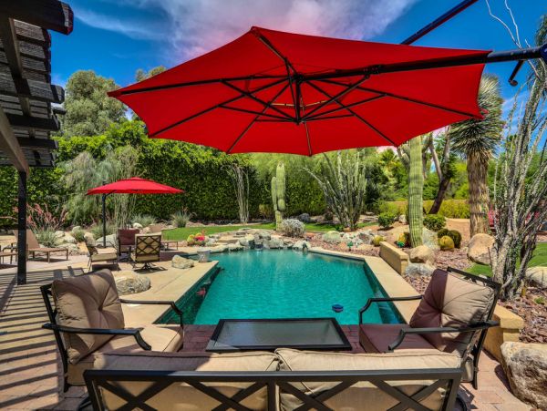 Palm Desert Home 983994