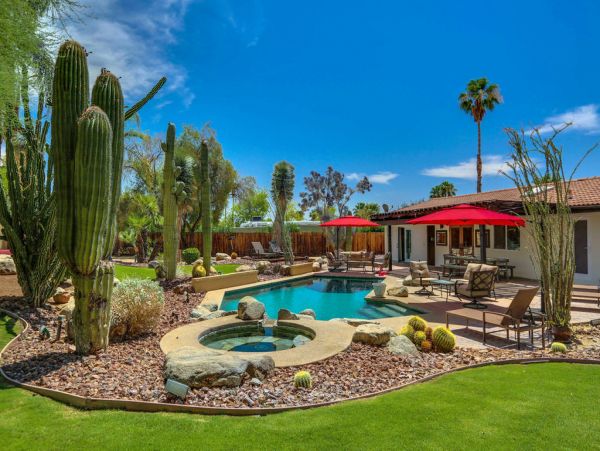 Palm Desert Home 983994