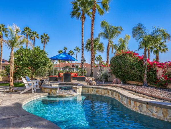 Palm Desert Home 983995