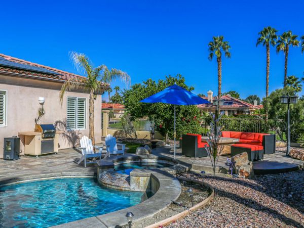 Palm Desert Home 983995