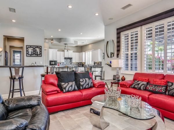 Palm Desert Home 983995