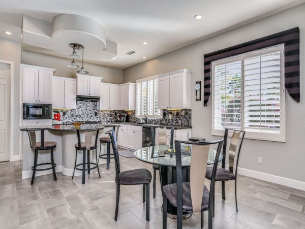 Palm Desert Home 983995