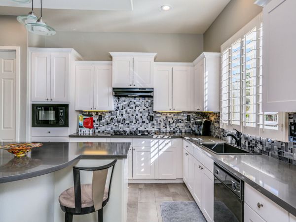 Palm Desert Home 983995