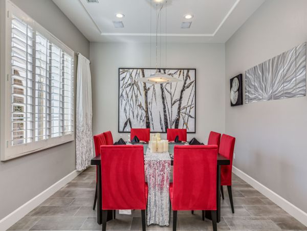 Palm Desert Home 983995
