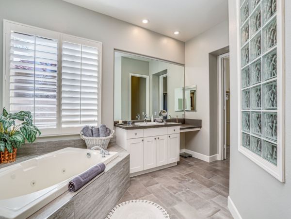 Palm Desert Home 983995