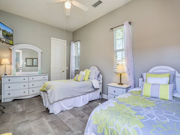 Palm Desert Home 983995