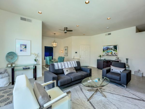 Palm Desert Home 983996