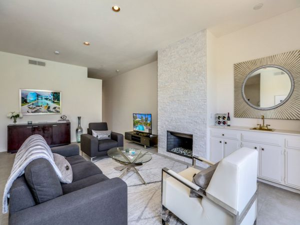Palm Desert Home 983996