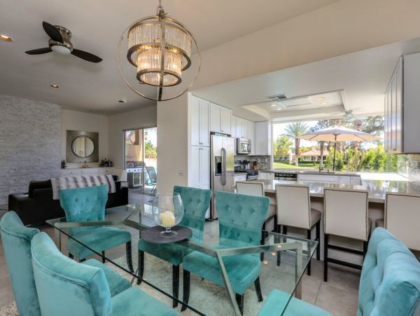Palm Desert Home 983996