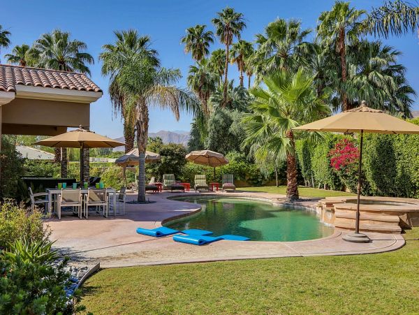 Palm Desert Home 983998