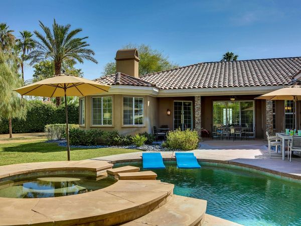 Palm Desert Home 983998