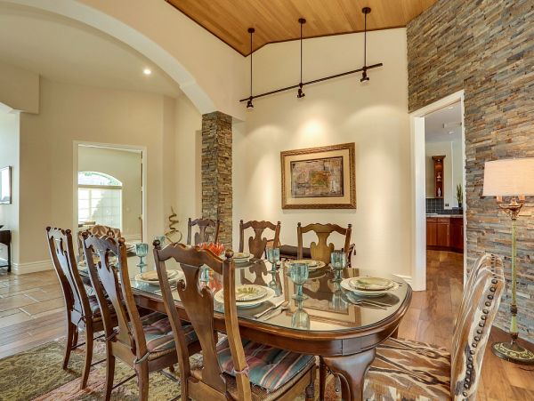 Palm Desert Home 983998