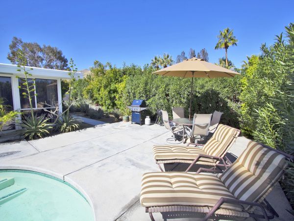 Palm Desert Home 984000